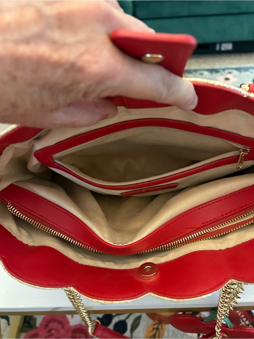 Betsey Johnson 🍒 
Embroidered Cherry Straw Tote  EUC - Picture 13 of 16